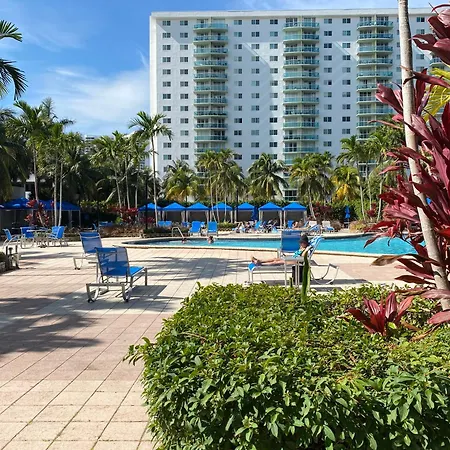 Stunning Apt! Oceanview! Parking Included Sunny Isles Beach Exterior photo